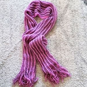 Women's light purple scarf